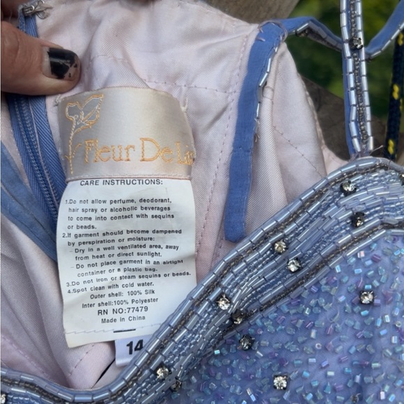 Prom dress - Picture 3 of 4